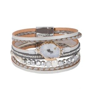CALLISTO LEATHER BRACELET by SAACHI. Gray NEW Freshwater Pearl